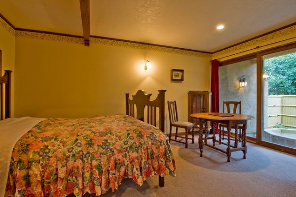 Izukogen Onsen English Style Hotel Kaedean (Ito-shi)